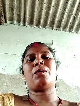 Hot di97 online show from 06/25/26, 05:12