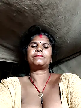 Hot di97 online show from 07/16/26, 10:16