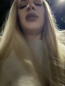 Snapshot of AlyssaFoxx_ chatting on 02/03/26, 05:51 AlyssaFoxx online show from 02/03/26, 05:51