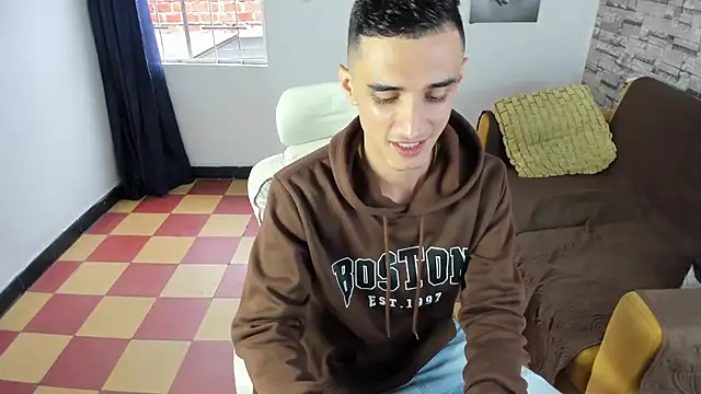 Snapshot of felipe_colinss chatting on 04/25/26, 12:30 felipe colinss online show from 04/25/26, 12:30
