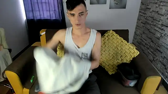 Snapshot of felipe_colinss chatting on 06/09/26, 12:28 felipe colinss online show from 06/09/26, 12:28