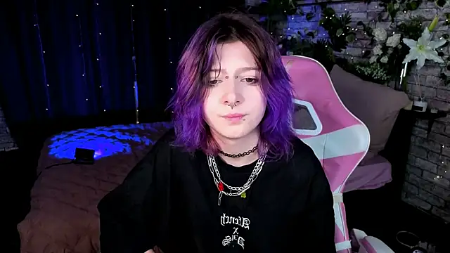 Ashley Veil online show from 07/28/26, 08:45