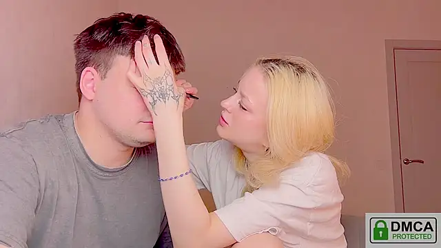 your molly mark  online show from 05/14/26, 09:54