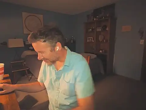 chrisw8140 online show from 07/15/26, 06:51