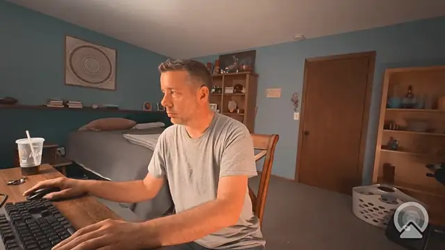 chrisw8140 online show from 07/20/26, 05:00