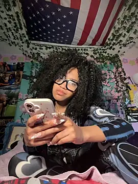 Snapshot of lifeoftt_19xx chatting on 02/18/26, 06:48 lifeoftt 19xx online show from 02/18/26, 06:48