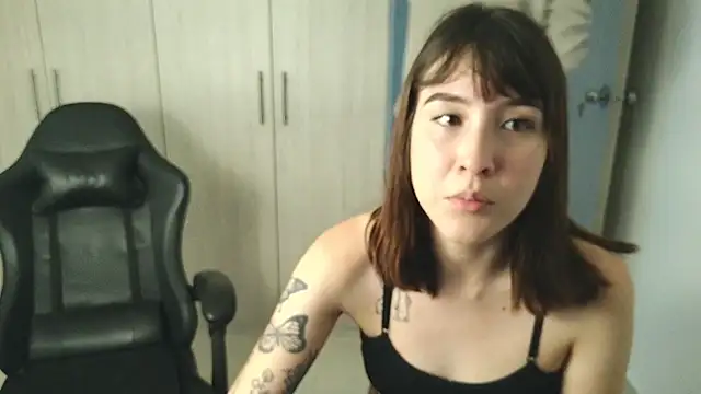 Snapshot of Onlypifex chatting on 01/14/26, 01:55 Onlypifex online show from 01/14/26, 01:55