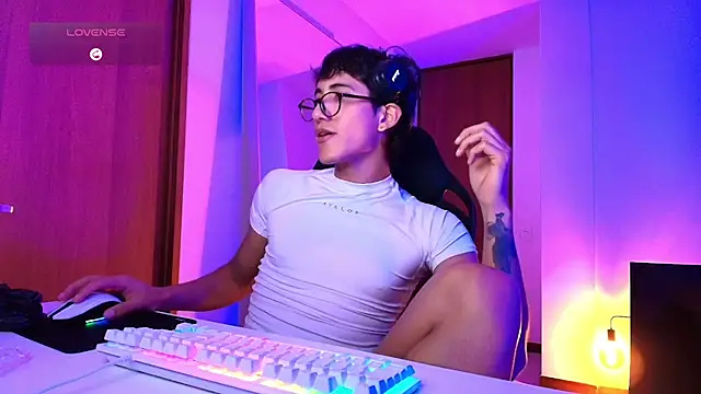 Snapshot of emilio_rivs chatting on 01/15/26, 12:26 emilio rivs online show from 01/15/26, 12:26