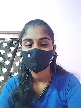 Snapshot of Tamil_Hot_RoyalQueen chatting on 02/05/26, 06:01 Tamil Hot RoyalQueen online show from 02/05/26, 06:01