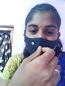 Snapshot of Tamil_Hot_RoyalQueen chatting on 02/10/26, 04:33 Tamil Hot RoyalQueen online show from 02/10/26, 04:33