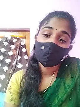 Snapshot of Tamil_Hot_RoyalQueen chatting on 02/15/26, 05:04 Tamil Hot RoyalQueen online show from 02/15/26, 05:04