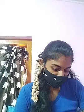 Snapshot of Tamil_Hot_RoyalQueen chatting on 02/26/26, 04:55 Tamil Hot RoyalQueen online show from 02/26/26, 04:55
