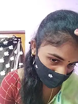 Snapshot of Tamil_Hot_RoyalQueen chatting on 03/19/26, 04:44 Tamil Hot RoyalQueen online show from 03/19/26, 04:44