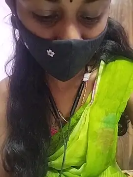 Snapshot of Tamil_Hot_RoyalQueen chatting on 03/27/26, 04:07 Tamil Hot RoyalQueen online show from 03/27/26, 04:07