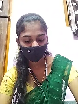 Snapshot of Tamil_Hot_RoyalQueen chatting on 03/30/26, 04:41 Tamil Hot RoyalQueen online show from 03/30/26, 04:41