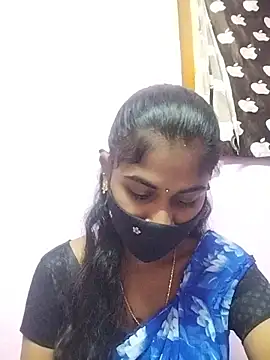Snapshot of Tamil_Hot_RoyalQueen chatting on 04/03/26, 06:44 Tamil Hot RoyalQueen online show from 04/03/26, 06:44