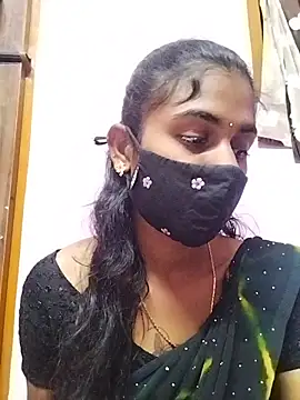 Snapshot of Tamil_Hot_RoyalQueen chatting on 04/03/26, 06:50 Tamil Hot RoyalQueen online show from 04/03/26, 06:50