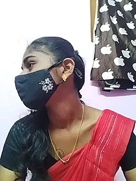 Snapshot of Tamil_Hot_RoyalQueen chatting on 04/07/26, 04:18 Tamil Hot RoyalQueen online show from 04/07/26, 04:18