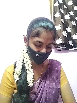 Snapshot of Tamil_Hot_RoyalQueen chatting on 04/09/26, 03:39 Tamil Hot RoyalQueen online show from 04/09/26, 03:39