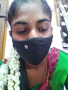 Snapshot of Tamil_Hot_RoyalQueen chatting on 04/11/26, 03:55 Tamil Hot RoyalQueen online show from 04/11/26, 03:55