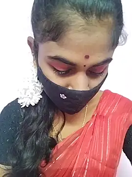 Snapshot of Tamil_Hot_RoyalQueen chatting on 04/24/26, 04:09 Tamil Hot RoyalQueen online show from 04/24/26, 04:09