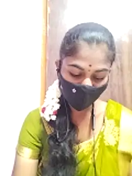 Snapshot of Tamil_Hot_RoyalQueen chatting on 04/28/26, 03:39 Tamil Hot RoyalQueen online show from 04/28/26, 03:39