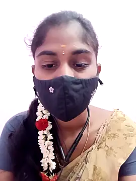 Snapshot of Tamil_Hot_RoyalQueen chatting on 05/11/26, 04:15 Tamil Hot RoyalQueen online show from 05/11/26, 04:15