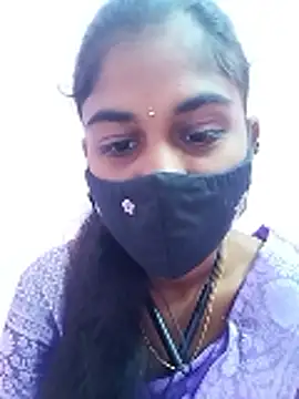 Snapshot of Tamil_Hot_RoyalQueen chatting on 05/23/26, 11:14 Tamil Hot RoyalQueen online show from 05/23/26, 11:14