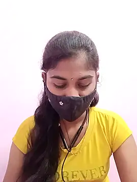 Snapshot of Tamil_Hot_RoyalQueen chatting on 05/31/26, 03:30 Tamil Hot RoyalQueen online show from 05/31/26, 03:30