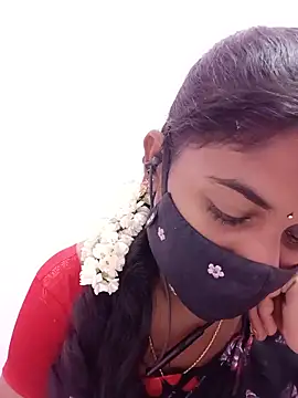 Snapshot of Tamil_Hot_RoyalQueen chatting on 06/02/26, 05:37 Tamil Hot RoyalQueen online show from 06/02/26, 05:37