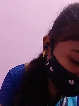 Snapshot of Tamil_Hot_RoyalQueen chatting on 06/04/26, 04:46 Tamil Hot RoyalQueen online show from 06/04/26, 04:46