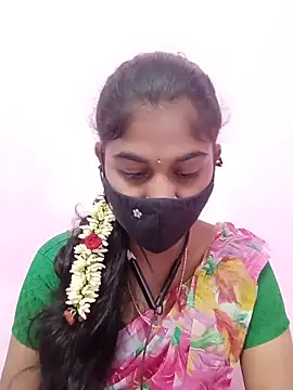 Snapshot of Tamil_Hot_RoyalQueen chatting on 06/09/26, 04:29 Tamil Hot RoyalQueen online show from 06/09/26, 04:29