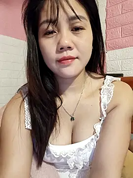 Snapshot of Ngocmai_lazdy chatting on 03/22/26, 03:04 Ngocmai lazdy online show from 03/22/26, 03:04