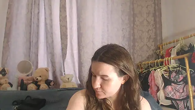 Snapshot of RileySteeele chatting on 06/11/26, 12:14 RileySteeele online show from 06/11/26, 12:14