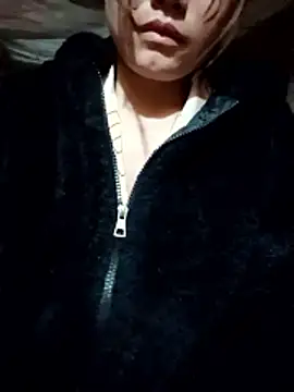 Snapshot of natra0033 chatting on 01/17/26, 12:15 natra0033 online show from 01/17/26, 12:15