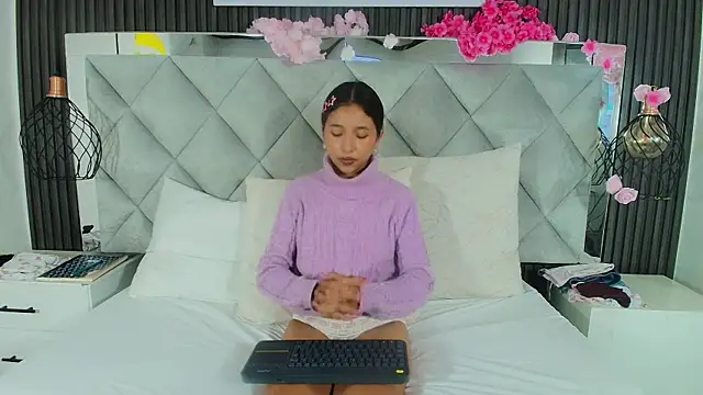 Snapshot of Real_virgin_Pussy chatting on 05/29/26, 06:39 Real virgin Pussy online show from 05/29/26, 06:39