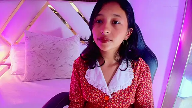 Snapshot of Real_virgin_Pussy chatting on 06/07/26, 11:47 Real virgin Pussy online show from 06/07/26, 11:47