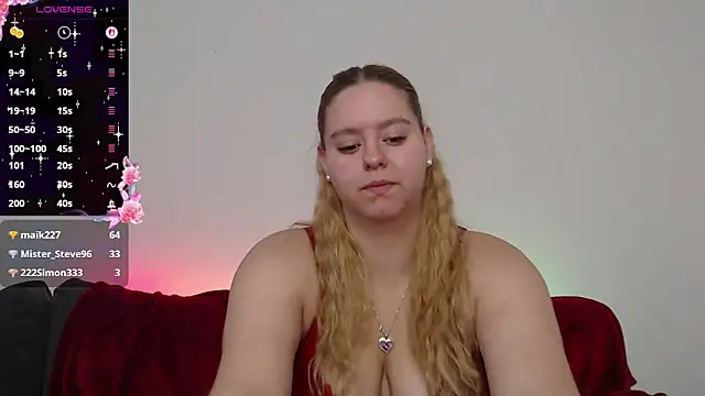 Snapshot of Mia_lou05 chatting on 03/12/26, 08:53 Mia lou05 online show from 03/12/26, 08:53