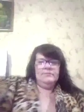 Snapshot of NysiOlsen chatting on 04/14/26, 06:03 NysiOlsen online show from 04/14/26, 06:03