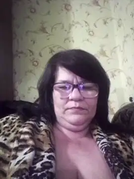 Snapshot of NysiOlsen chatting on 04/15/26, 08:42 NysiOlsen online show from 04/15/26, 08:42