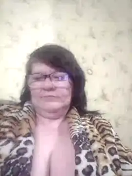 Snapshot of NysiOlsen chatting on 04/21/26, 04:56 NysiOlsen online show from 04/21/26, 04:56