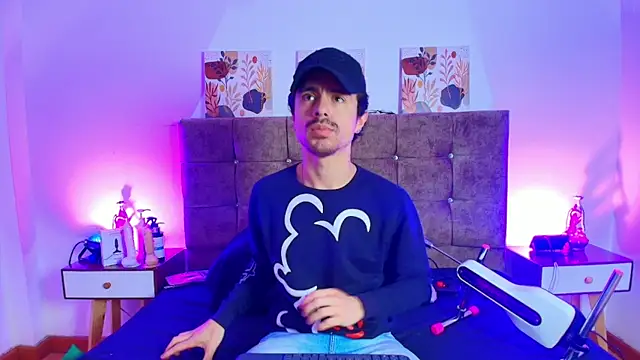 Ethan Briggs  online show from 07/16/26, 03:34