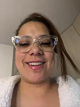 Pretty  Milf online show from 07/25/26, 10:02