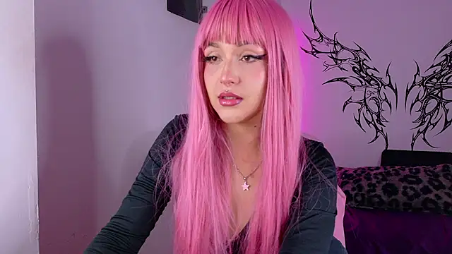 Snapshot of dollmeow chatting on 02/19/26, 12:17 dollmeow online show from 02/19/26, 12:17