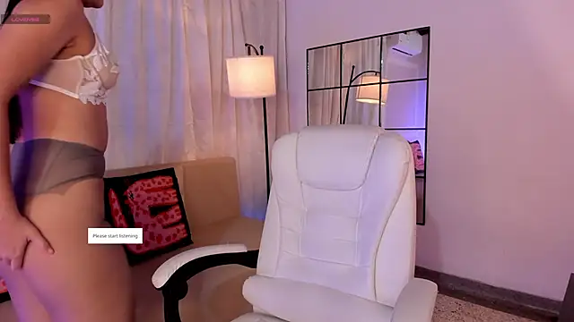 Snapshot of liaamoon_ chatting on 03/26/26, 12:22 liaamoon online show from 03/26/26, 12:22
