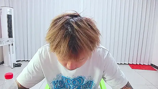Chocolates-001 online show from 07/12/26, 01:02