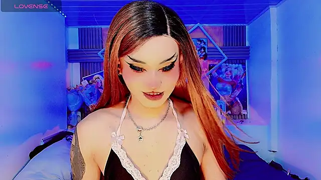 Snapshot of Lisa_sparkleee chatting on 04/30/26, 03:13 Lisa sparkleee online show from 04/30/26, 03:13