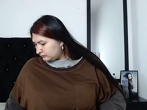 Snapshot of LauraHorny69 chatting on 01/14/26, 02:55 LauraHorny69 online show from 01/14/26, 02:55