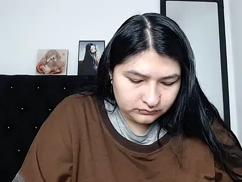 Snapshot of LauraHorny69 chatting on 03/12/26, 01:06 LauraHorny69 online show from 03/12/26, 01:06