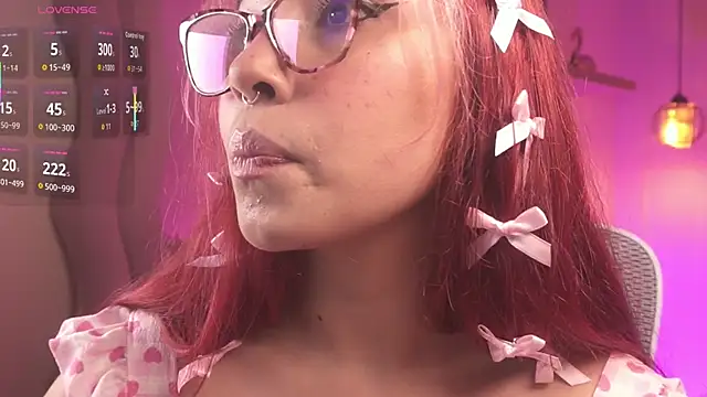Snapshot of Dakota_velvet_ chatting on 04/01/26, 12:06 Dakota velvet online show from 04/01/26, 12:06
